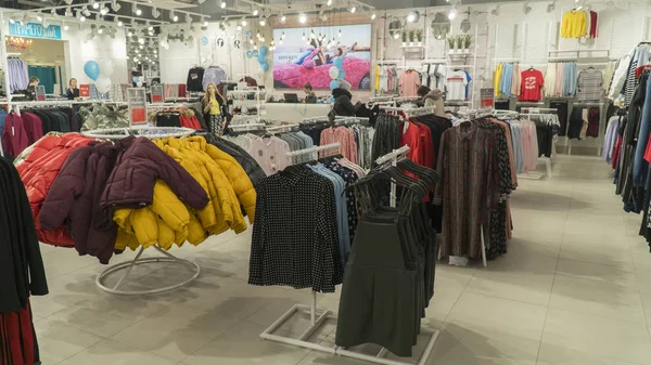 Belarus, Minsk - 01 Şubat 2019: kızlar iç giyim mağazası