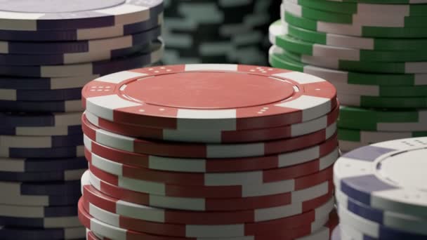 Zoom Kamera Auf Gestapelte Casino Münzen — Stockvideo