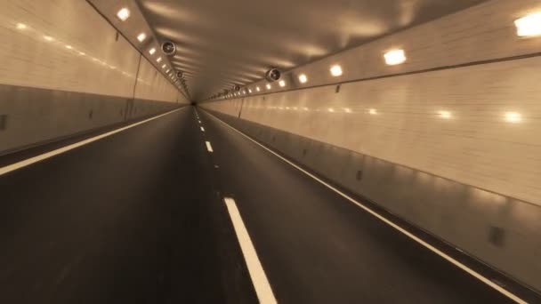 単発ショット Whith カメラ トンネルを通過 — ストック動画