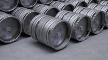 metal bira fıçıları satırlarının Ambarla