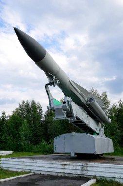 Sovyet yapımı uçaksavar füzesi İsrail F-16 uçağın üzerinde 10 Şubat 2018 ve 17 Eylül 2018 bir Rus Tu-20 uçak gökyüzünde Suriye düşürmüş C-200 (Sa-5 Gammon), başlatıcısı.