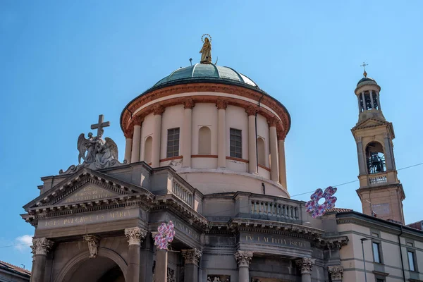 Iglesia Santa Maria Immacolata delle Grazie en Bérgamo, Italia — Foto de Stock