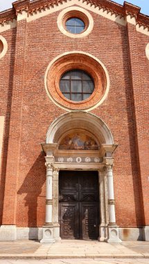 Kilise St. Mary Grace - Chiesa di Santa Maria delle Grazie - cephe parçası. 1497'inşa edilen kilise yapılmıştır. Popüler bir turistik