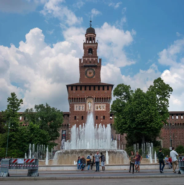 Milão Itália Maio 2018 Entrada Principal Castelo Sforza Castello Sforzesco — Fotografia de Stock