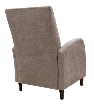 Beyaz arka planda izole edilmiş koltuk. Ahşap bacaklar üzerinde gri-kahverengi kumaş koltuk