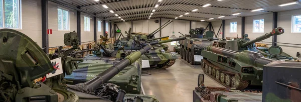 Parola, Finland-2 mei 2019: Tank Museum in de stad parola. Expositie van het Museum in paviljoen 2 — Stockfoto