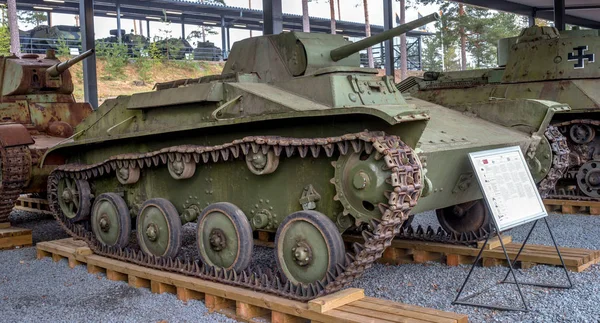 Parola, Finlandiya - 2 Mayıs 2019: Parola şehrinde tank müzesi. Sovyet T-60 tankı. — Stok fotoğraf