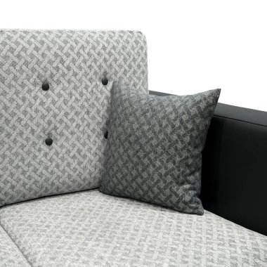 Siyah deri kanepe. Beyaz arka planda izole kanepe. Kırpma yolu da dahil. Parça