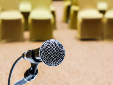 üzerinde mikrofon seminer Oda arka plan bulanıklık