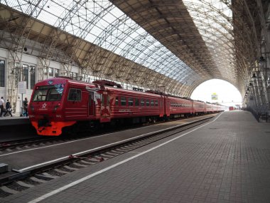Moskova'da Kievski Tren İstasyonu.