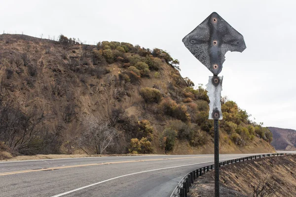 Señal Tráfico Dañada Por Incendio Thomas Largo Autopista Ojai California — Foto de Stock