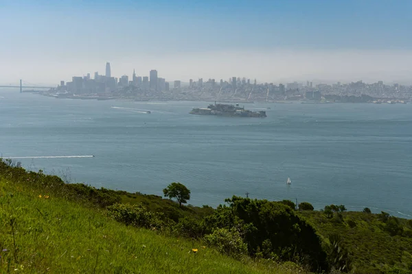 Wide Sweeping View Golden Gate Bridge City San Francisco Surrounding — Stock Photo, Image