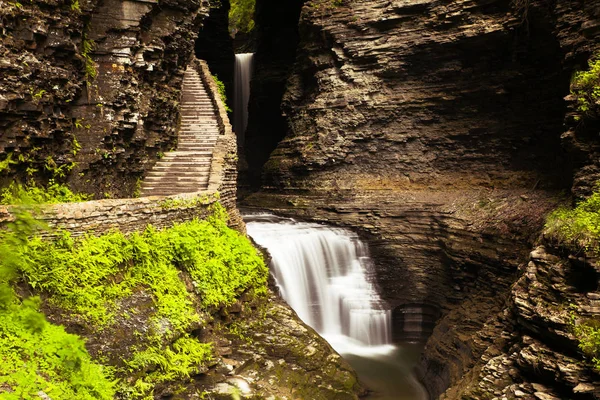 Vackra Ensam Vattenfall Watkins Glen Gorge Upstate New York Sommar — Stockfoto