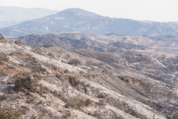 Вид Томас Пожар Холмах Вокруг Озера Каситас Охай Калифорния — стоковое фото