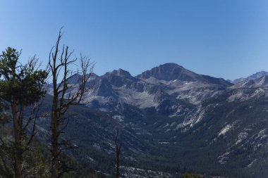 güzel dağlar doğa doğal manzaralı 
