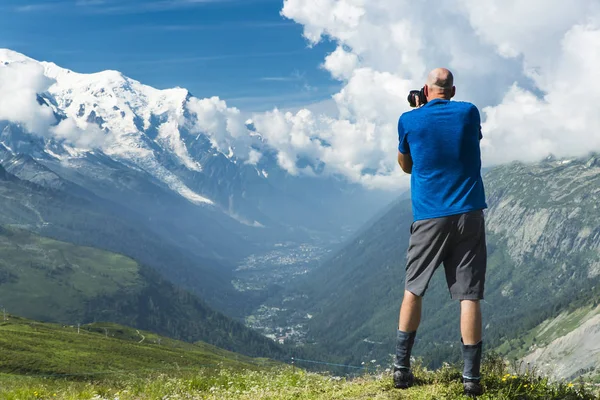 Tur du mont blanc benzersiz trek Mont Blanc, İtalya, İsviçre ve Fransa geçerken çevresinde yaklaşık 200 km