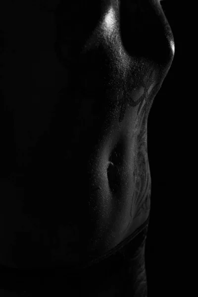 Černobílé Bodyscapes Záchvatu Tetovaný Žena — Stock fotografie