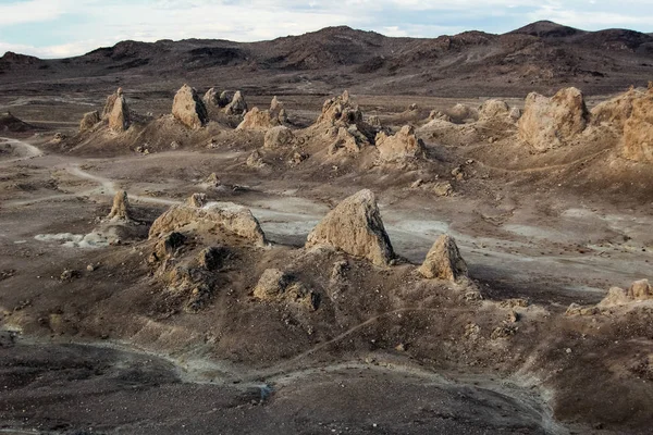 Дневной Свет Над Троной Пиннакл Калифорнийской Пустыне — стоковое фото