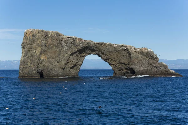 Güney Kaliforniya kıyılarında Kanal Adaları manzarası