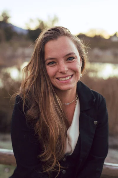 Tan Mixed Race Woman Wearing Mens Waistcoat Poses Winter Pond — Stock Photo, Image