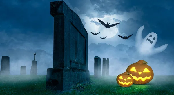 Espeluznante Fondo Halloween Con Calabazas Fantasma Cementerio — Foto de Stock