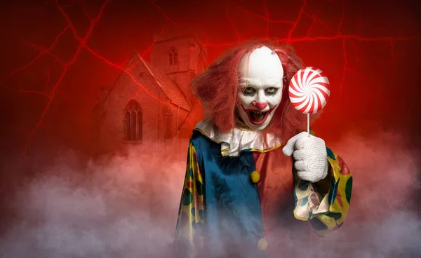 Eerie Clown Front Red Background Tries Lure Lolly — Stock Photo, Image