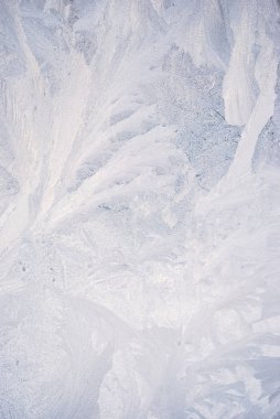 Frost doku penceresinde yatay çekim. Buzlu yüzeyi