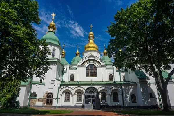 Kiev Saint Sophia Kathedraal Ingang Weergave Met Blauwe Hemelachtergrond — Stockfoto