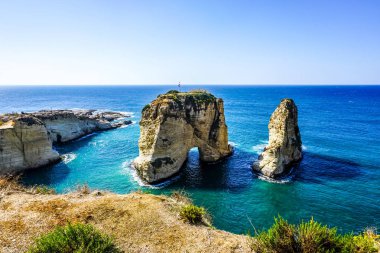 Beyrut Raouche güvercinler Rock pitoresk deniz manzaralı