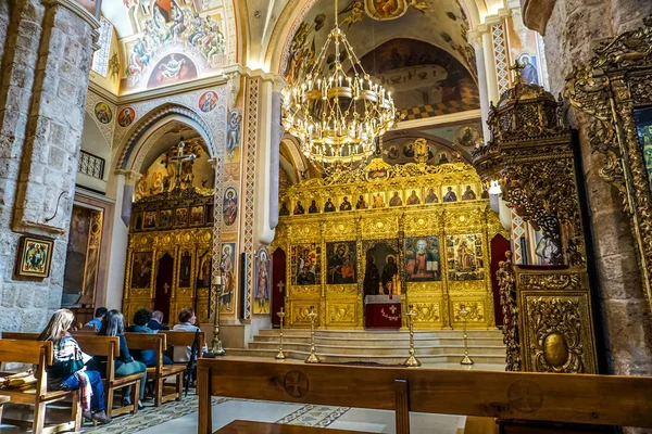 Bejrút Saint George Řecké Ortodoxní Katedrála Interiéru Ikonostas Věřící Sedí — Stock fotografie