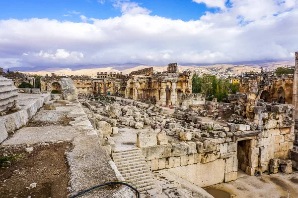 Baalbek Historyczne Świątynia Bachusa Rzymskiego Boga Wina Placu Krajobrazu — Zdjęcie stockowe