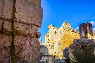 Baalbek tarihi dönüm noktası Bacchus Tapınağı Roma tanrısı şarap duvar oymalar