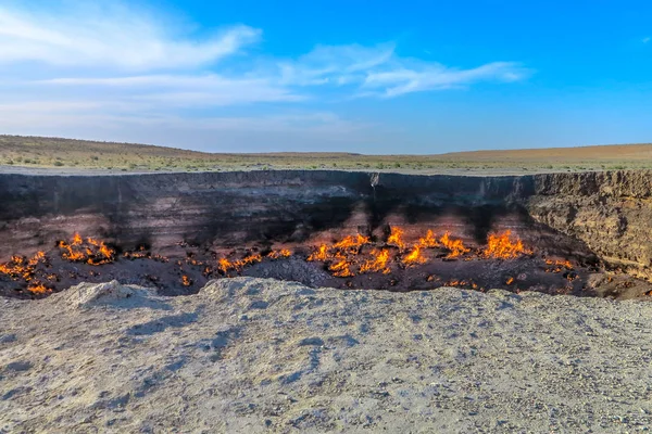 Darvaza Gas Crater Pit Vista Mozzafiato Vicino Fiamme — Foto Stock
