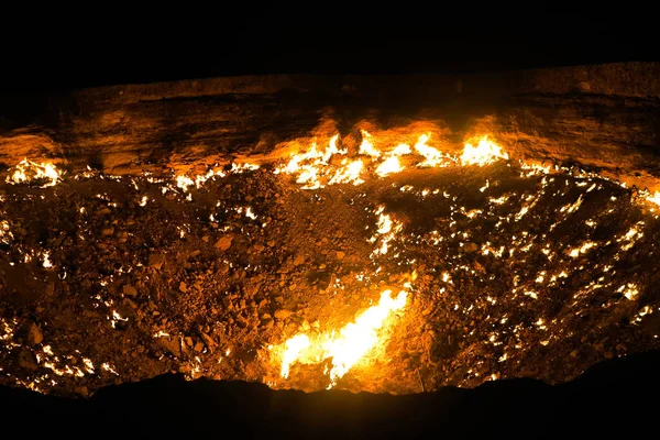 Darvaza Gas Crater Pit Breathtaking Close Flames View Night — Stock Photo, Image