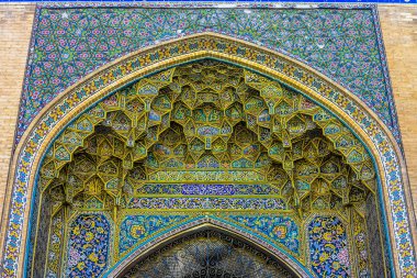 Tehran Sepahsalar Shahid Motahhari Camii Muqarna Ahoopay petek sarkıt atlama