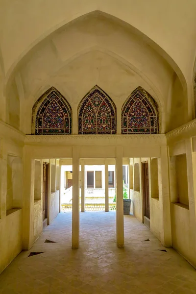 Maison Historique Kashan Boroujerd Ornement Fenêtres Portail Verre Coloré — Photo