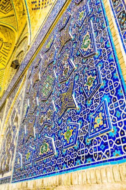 Isfahan Mescidi-e Jameh Camii mavi renkli Rölyef karolar süsleme
