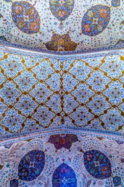 Isfahan Ali Qapu Kraliyet Sarayı mavi renkli süs tavan