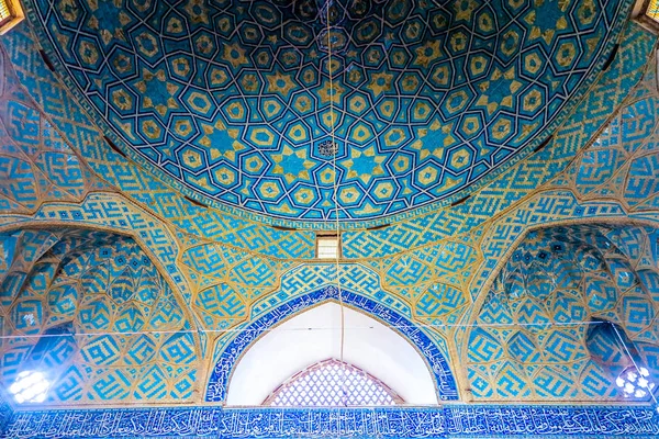 Yazd Masjid Vrijdagmoskee Plafond Blue Tegels Ornament Koepel Met Muqarna — Stockfoto