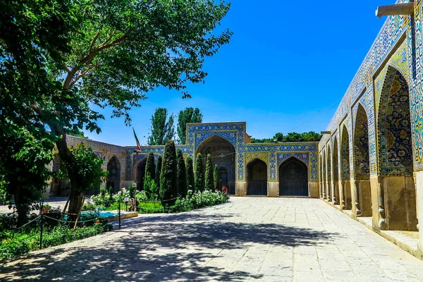 Isfahan Masjed Jadid Abbasi Shah Gran Mezquita Real Patio Jardín — Foto de Stock