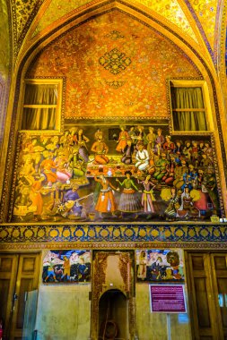 Isfahan Bagh-e Çehel Sotoun kırk sütunları Palace duvar fresk asil Farsça insanlarla