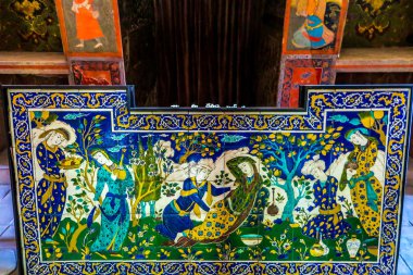 Isfahan Bagh-e Çehel Sotoun kırk sütunları Palace duvar fresk asil Farsça insanlarla