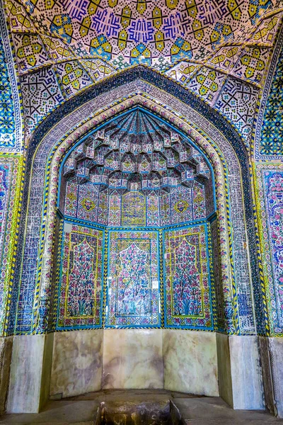 Shiraz Vakil Moskén Blå Och Gula Plattor Ornament Mihrab Fasad — Stockfoto