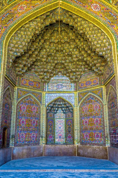 Shiraz Nasir Mulk Růžová Mešita Žluté Modré Dlaždice Ornament Muqarna — Stock fotografie