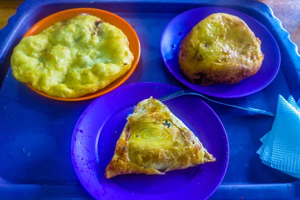 Kirguistán Desayuno Común Panadería Alimentos Pastelería Frita Samosa Pan — Foto de Stock