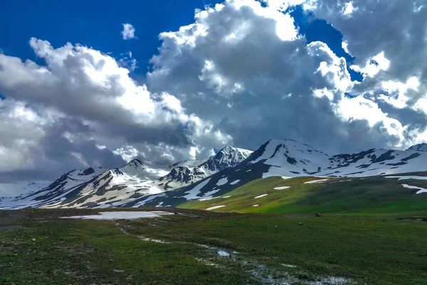 Suusamyr Neige Trop Plafonnés Pic Gamme Montagne Point Vue Paysage — Photo