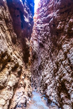 Tianshan gizemli Büyük Kanyon manzara nefes kesici Picturesque bakış