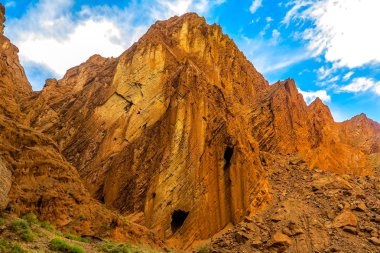 Tianshan gizemli Büyük Kanyon manzara nefes kesici Picturesque bakış