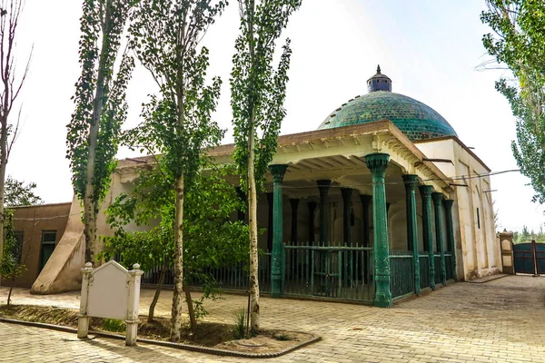 Kashgar Afaq Khoja Mausoleo Azulejos Verdes Columna Madera Pilares Cúpula — Foto de Stock