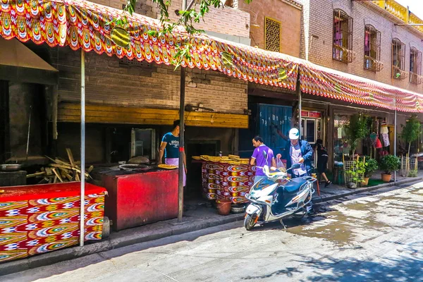 Kashgar Old Town Uyghur Hombres Venta Compra Pan Naan — Foto de Stock